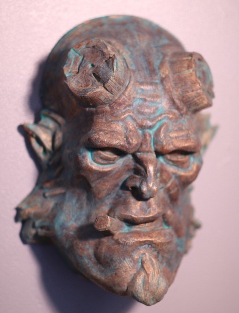 Hellboy Silüetli Duvar Dekoratifi